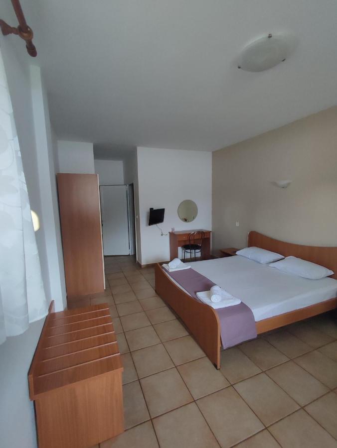 Bella Grecia Aparthotel Hanioti Exterior photo