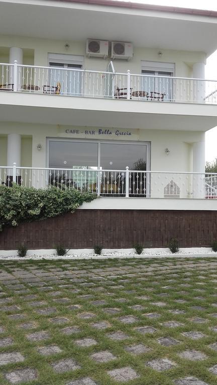 Bella Grecia Aparthotel Hanioti Exterior photo