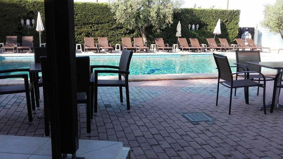 Bella Grecia Aparthotel Hanioti Exterior photo